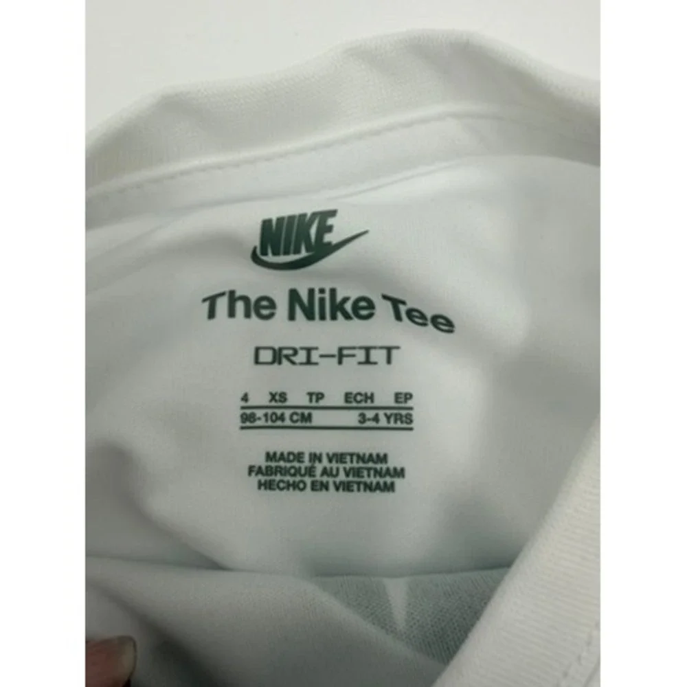 Nike 2-Piece Set Kids Size 4 White Navy New Dri-FIT T-Shirt and Shorts Outfit